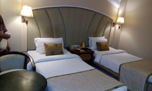 Habitación doble de uso individual | Ropa de cama de alta calidad, minibar y escritorio 