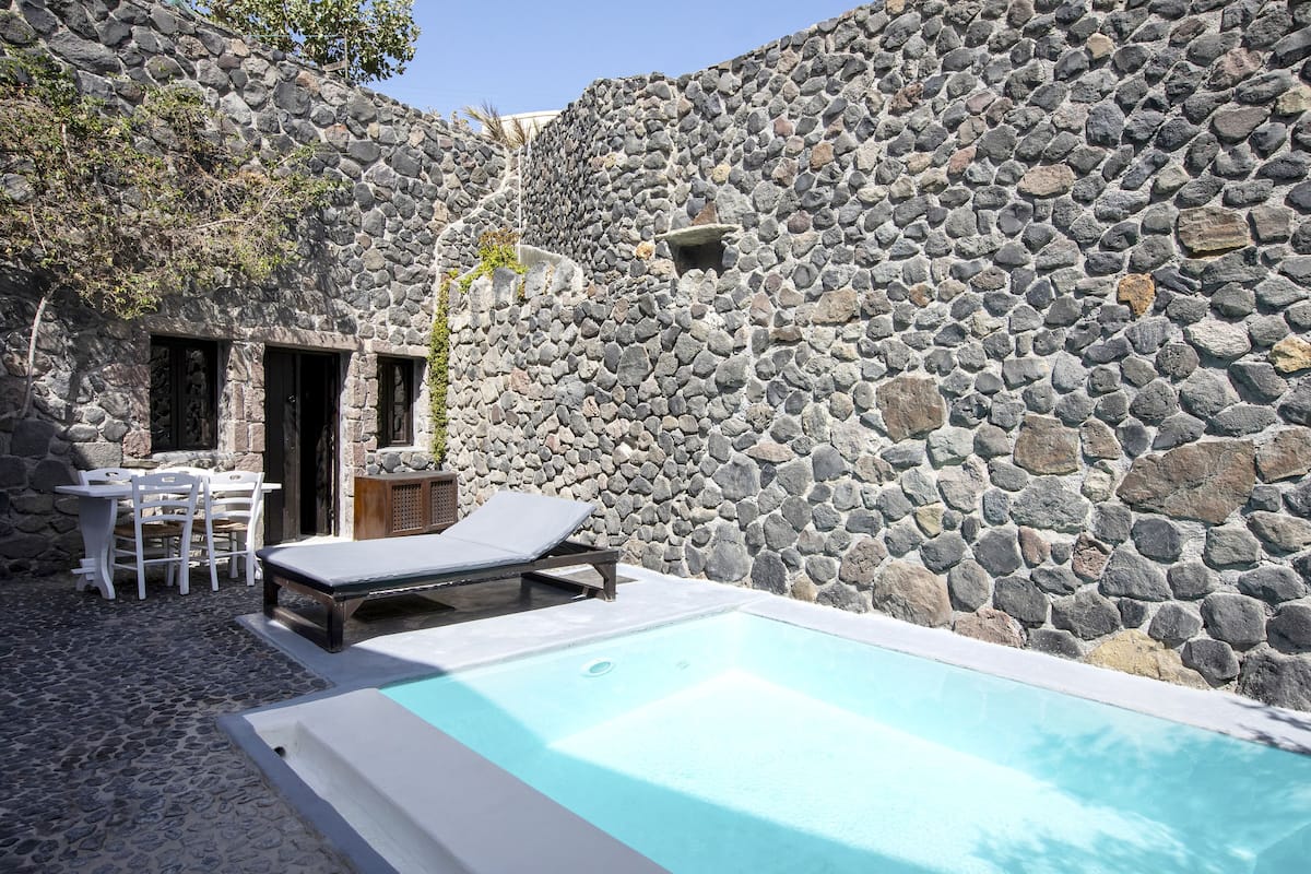 One Bedroom Villa with Private Pool | 2 habitaciones, decoración personalizada y muebles diferentes