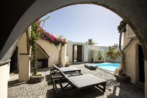 Grand Four Bedroom Villa with Private Pool | Terraza o patio