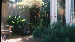 Property grounds - Dreydon House B&B (Cambria)