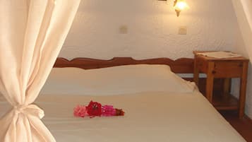 Traditionel studiolejlighed | Minibar, pengeskab på værelset, lydisolering, gratis baby-/barnesenge