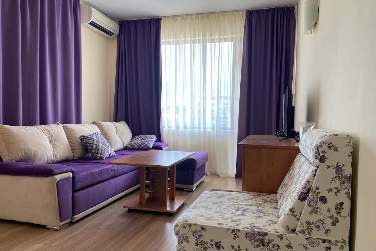 Suite | 1 camera, una scrivania, tende oscuranti, ferro/asse da stiro