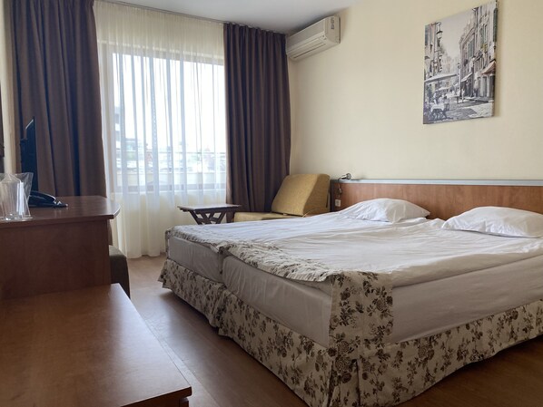 Standard Double Room | Desk, blackout drapes, iron/ironing board, free WiFi