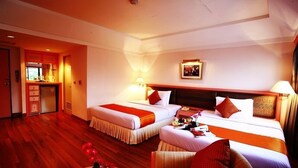 Deluxe room | In-room safe - Sawasdee Langsuan Inn (Bangkok)