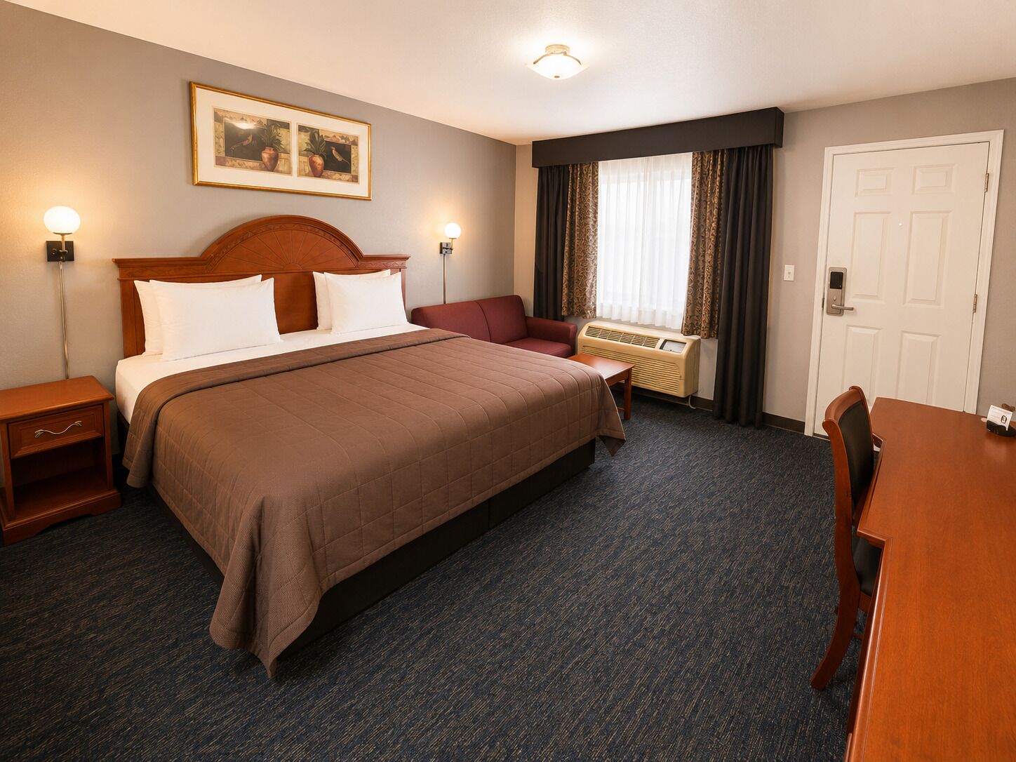 Standard Room, 1 King Bed, Smoking | 1 bedroom, down comforters, Select Comfort beds, desk