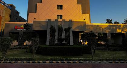 Lords Plaza, Ankleshwar