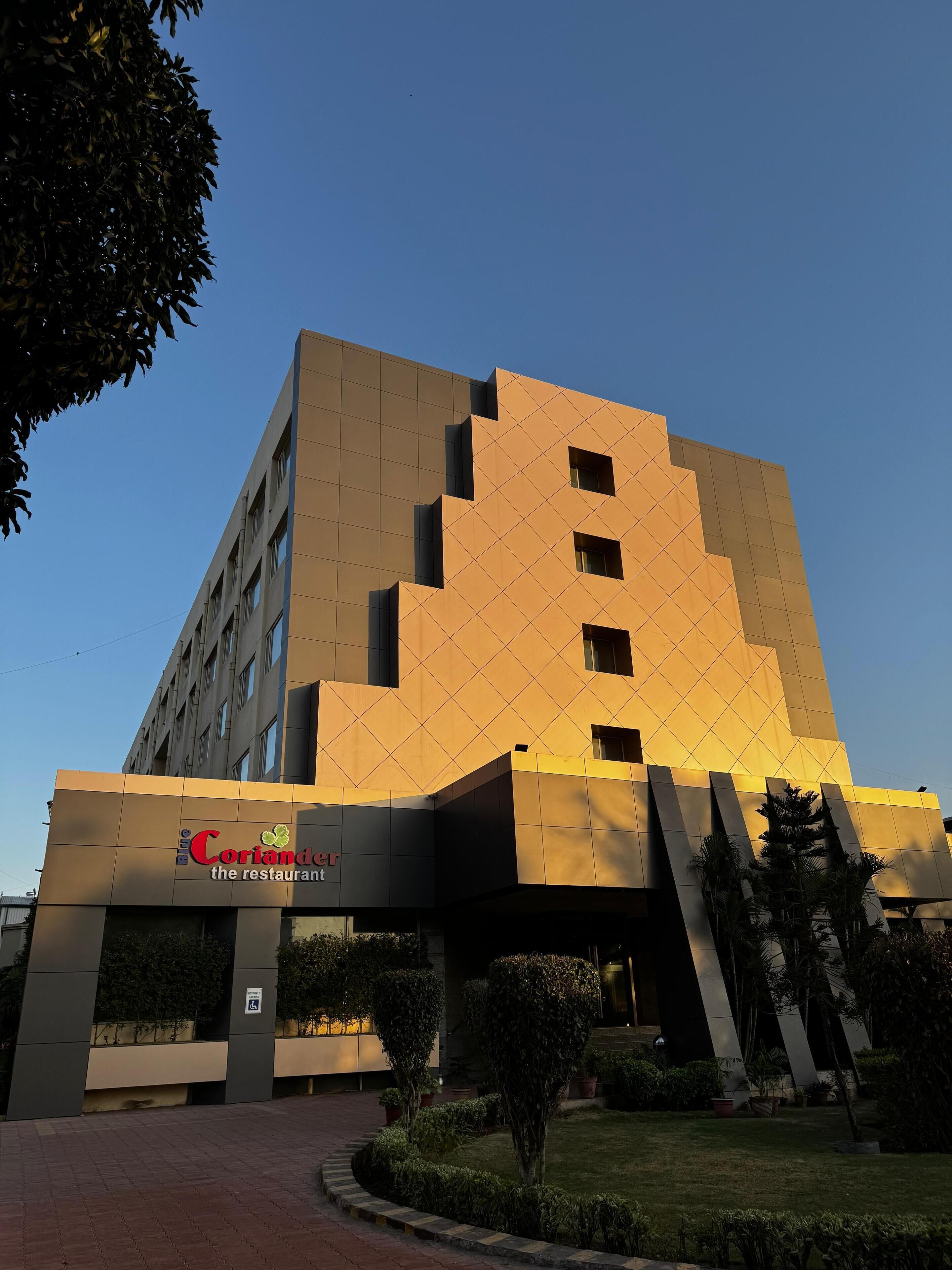 Entrada de la propiedad