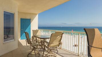Condo, 3 Bedrooms, 3 Bathrooms, Sea Facing | Balcon