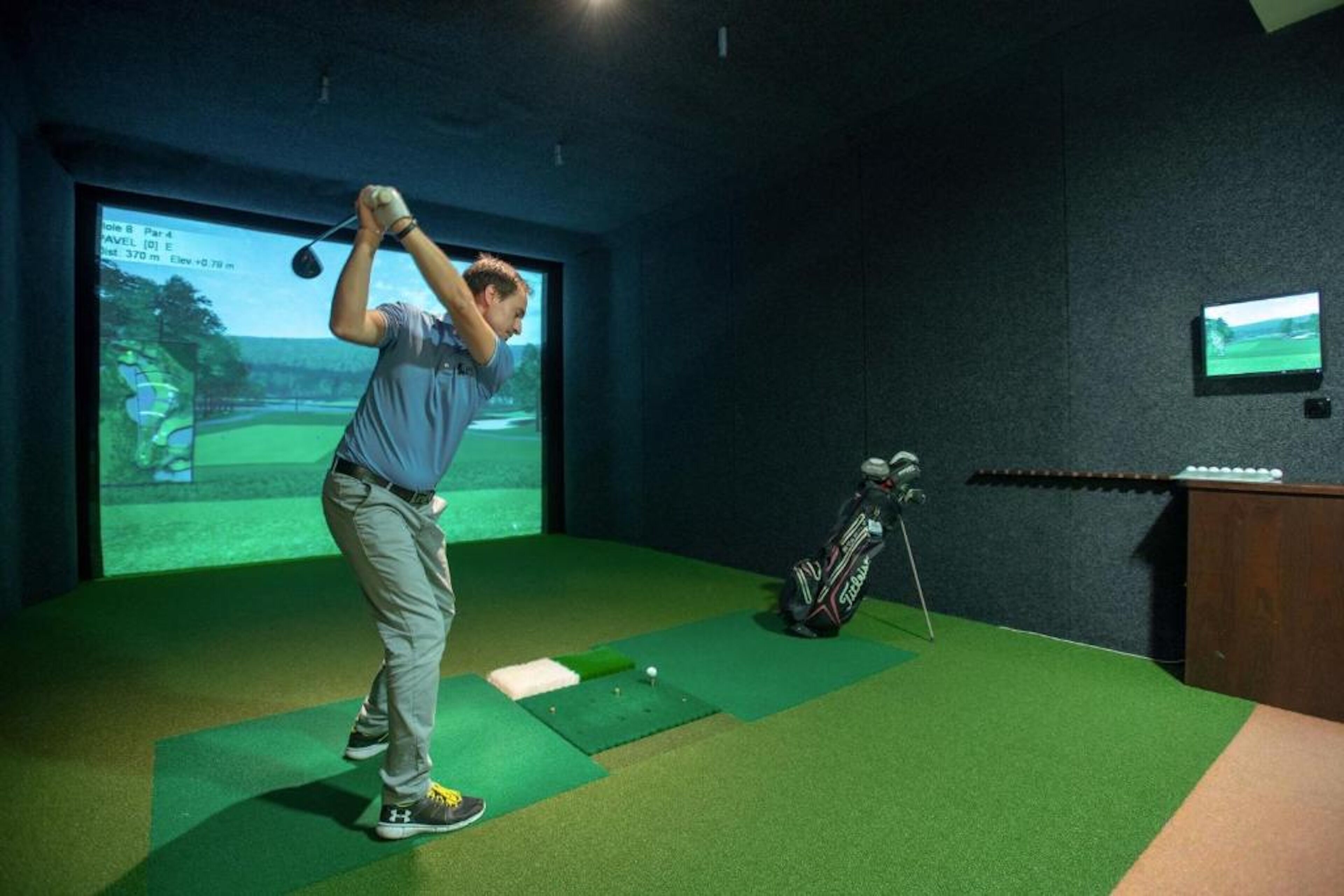 Campo de práctica de golf techado