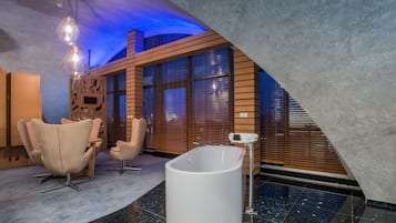 Presidential Duplex (Unlimited Water and sauna world acces) | Minibar, in-room safe, desk, blackout drapes