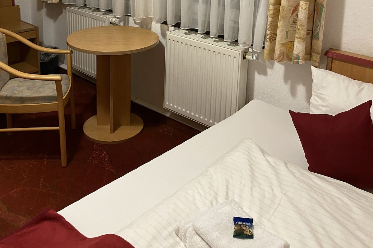 Singola Standard | 2 camere, minibar, una cassaforte in camera, Wi-Fi gratuito