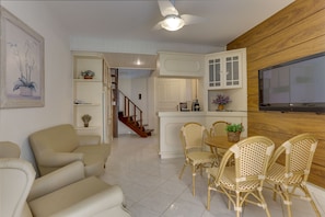 Apartment, 2 Bedrooms (Condominio Clube Atlantico) | Living area - Villas Jurerê Hotel Boutique (Florianópolis)