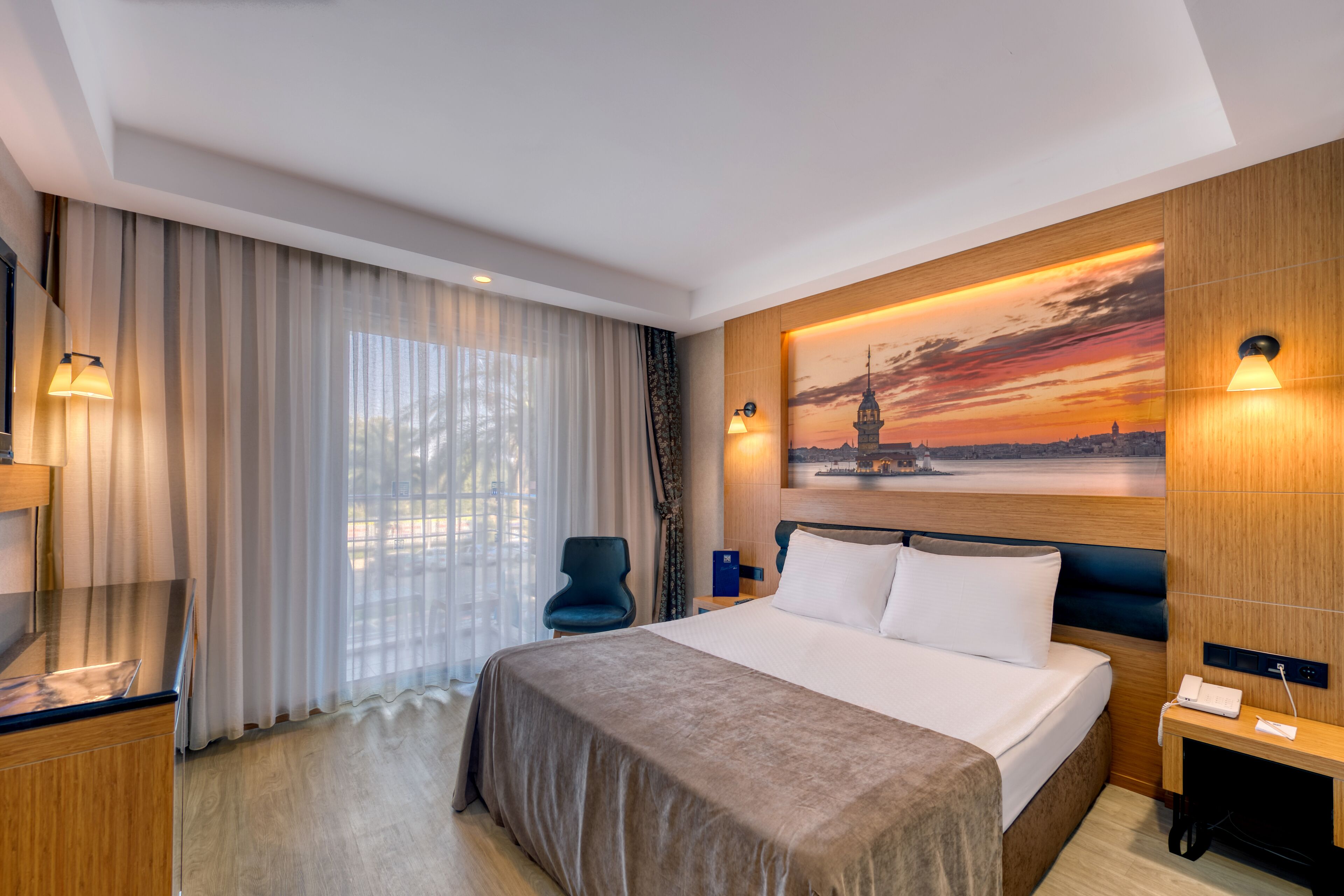 Roupas de cama premium, frigobar, cofres nos quartos, Wi-Fi de cortesia