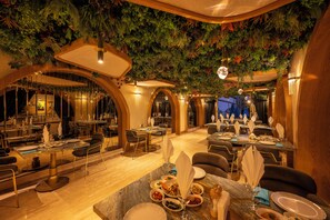 3 restaurants, breakfast, lunch, dinner served; Mexican cuisine