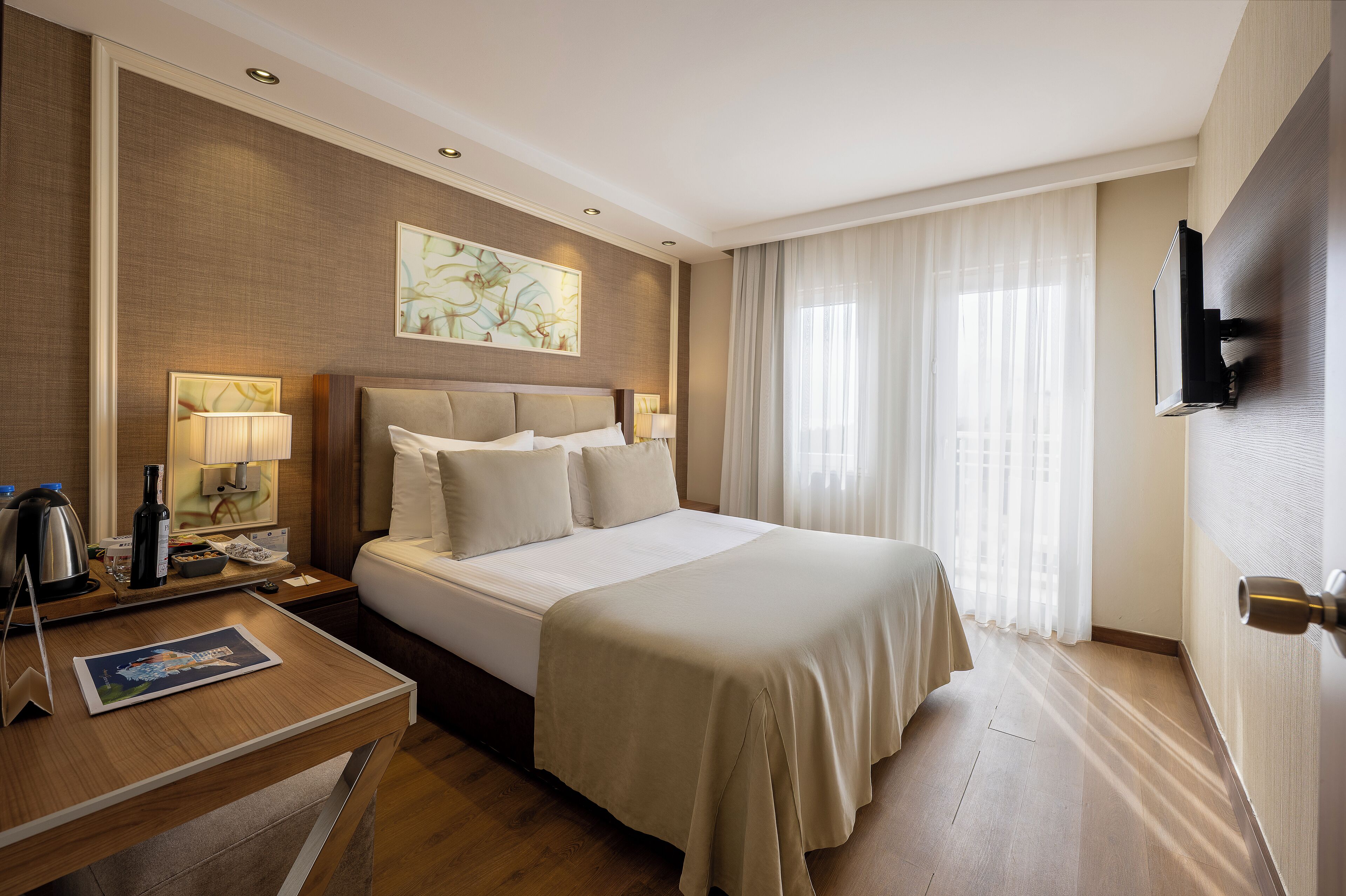 Family Room, Balcony | Premium bedding, minibar, in-room safe, free WiFi