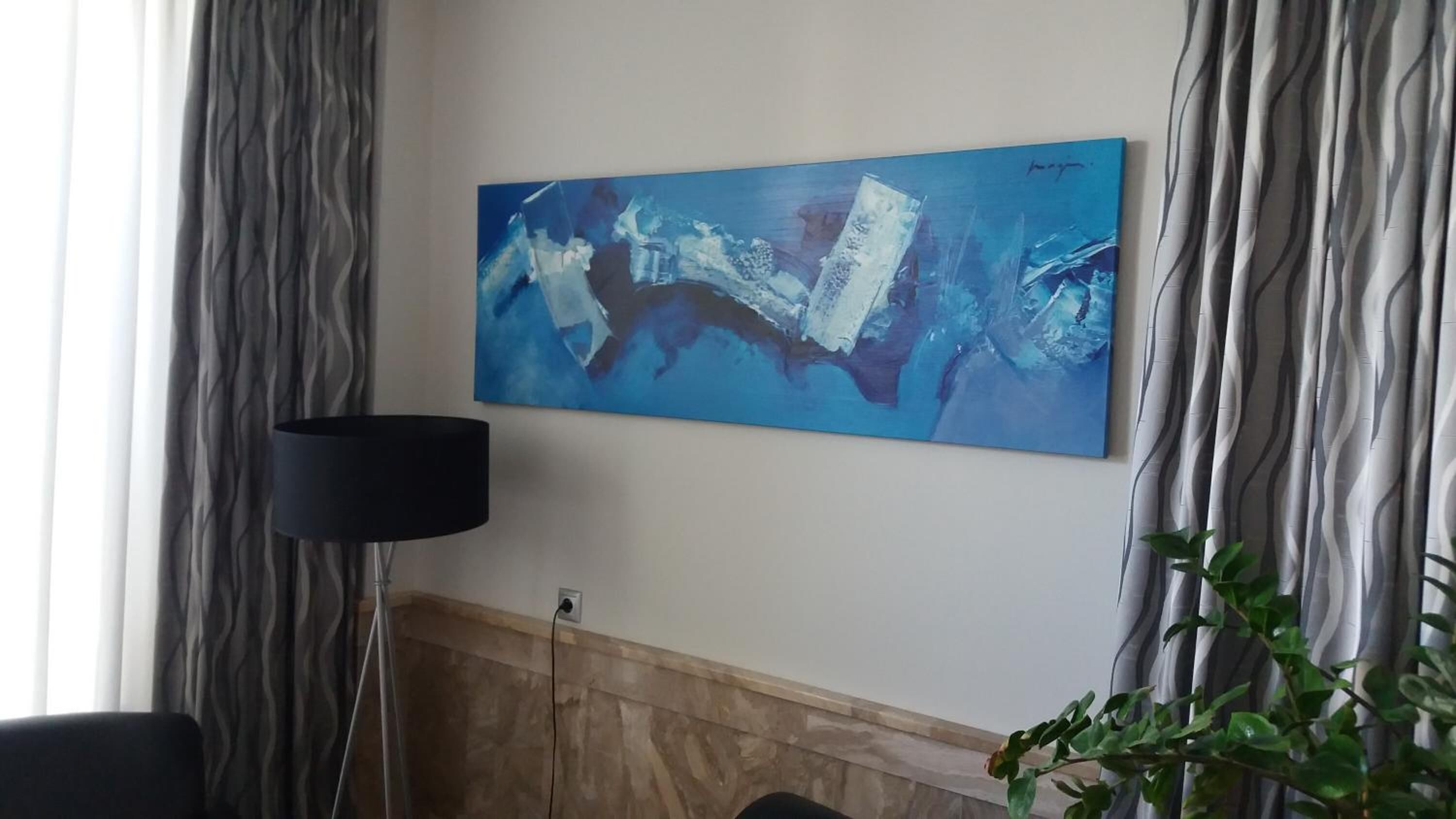 free cots/infant beds, free wifi