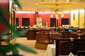 Daily buffet breakfast (JOD 5.1 per person)