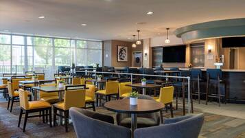 Petit déjeuner continental compris tous les jours