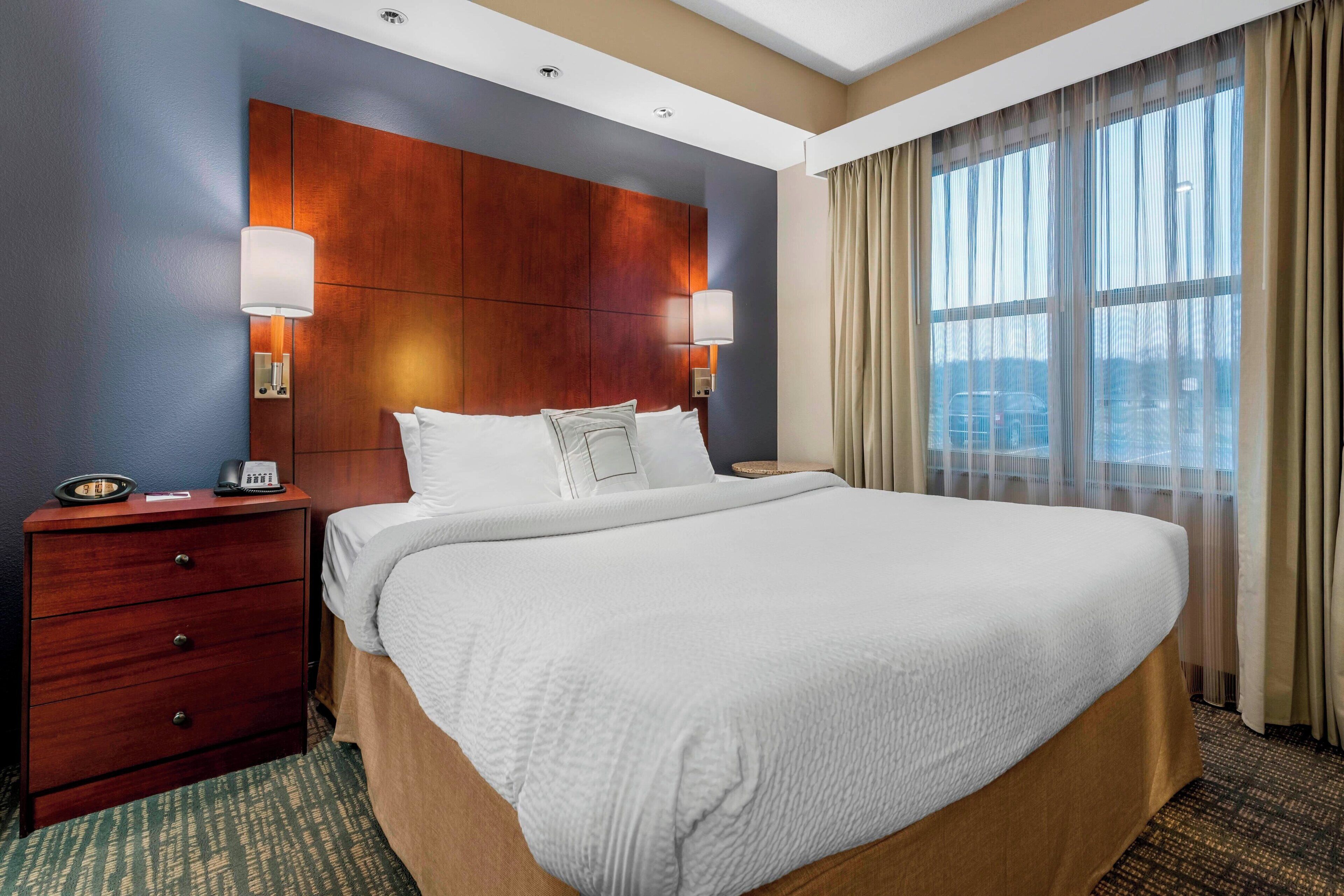 suite, 1 bedroom | desk, iron/ironing board, free cots/infant beds, free wifi