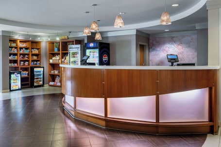 Lobby lounge. SpringHill Suites by Marriott Charleston N./Ashley Phosphate