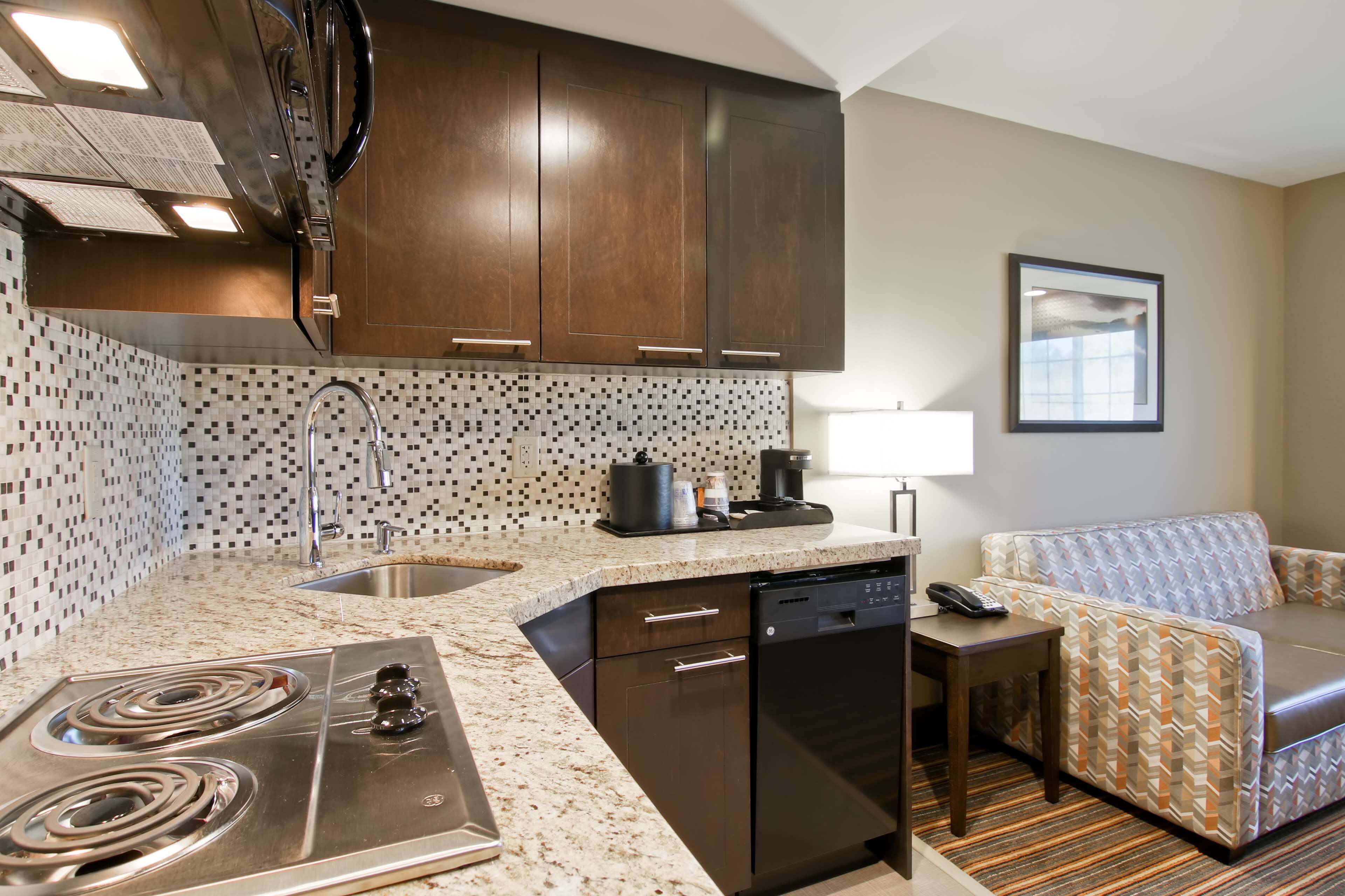 suite, 1 king bed, non smoking, kitchen (with sofabed) | private kitchenette | mini-fridge, microwave, coffee/tea maker