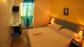 Premium bedding, individually decorated, blackout curtains