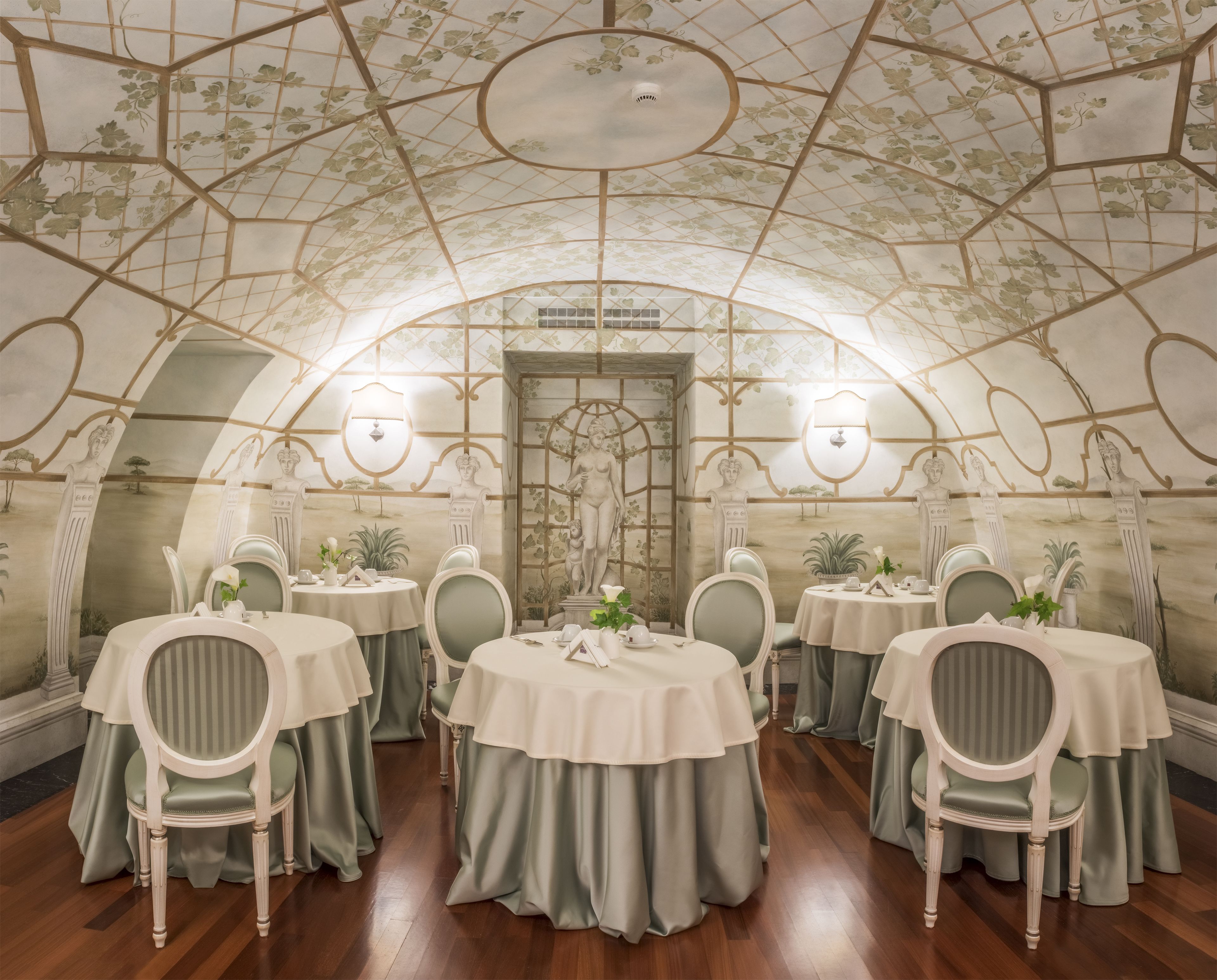 Daily buffet breakfast (EUR 25 per person)