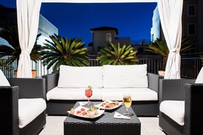 Luxury Room | Terrace/patio