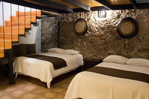 家庭三人房 | 埃及棉床單、高級寢具、羽絨被、迷你吧