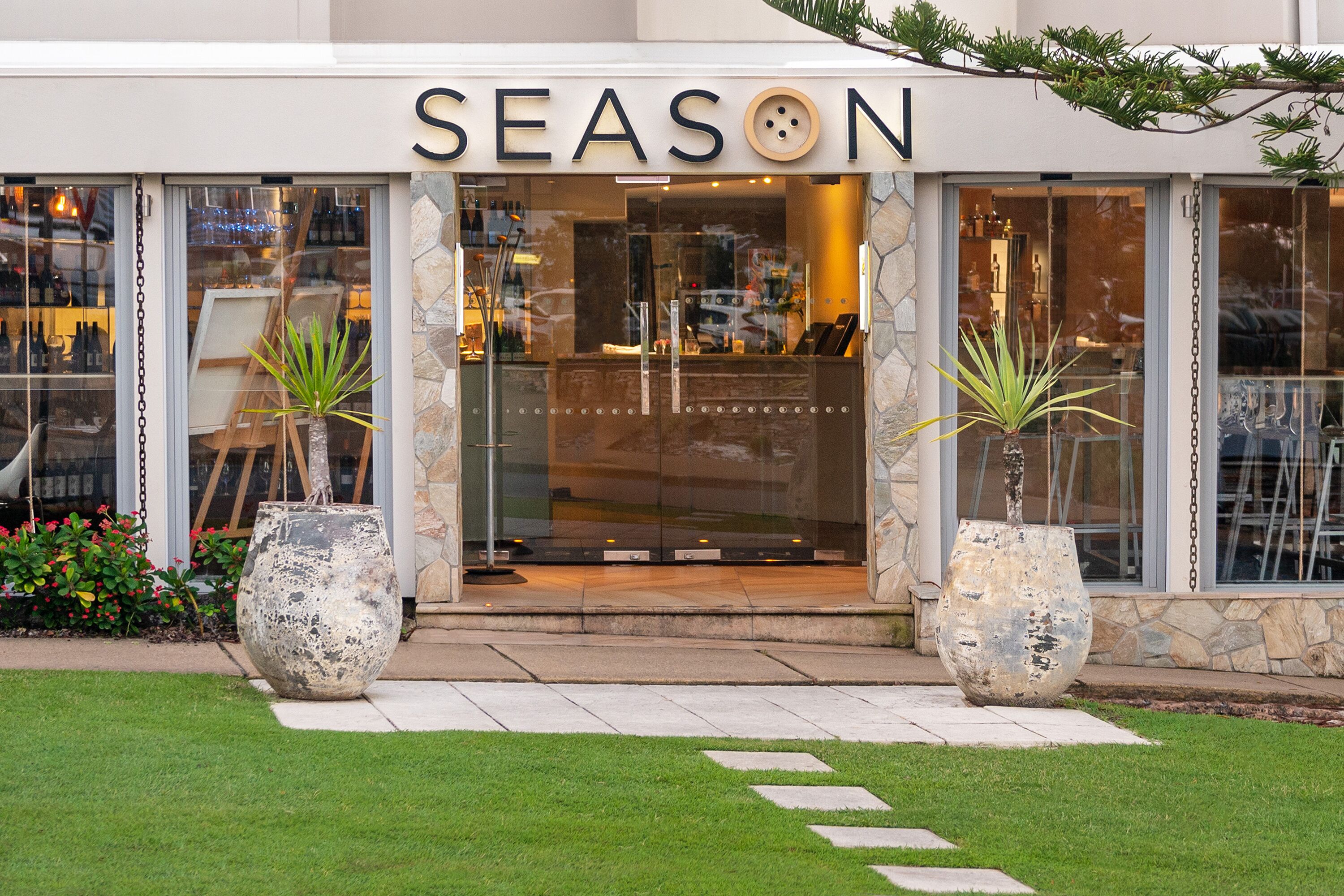 breakfast and dinner served