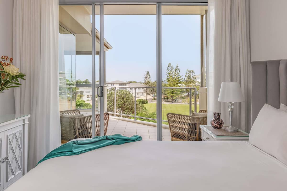 Departamento, 3 habitaciones (Bale) | Caja de seguridad en la habitación y tabla de planchar con plancha