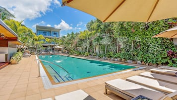 1 habitación y caja de seguridad en la habitación