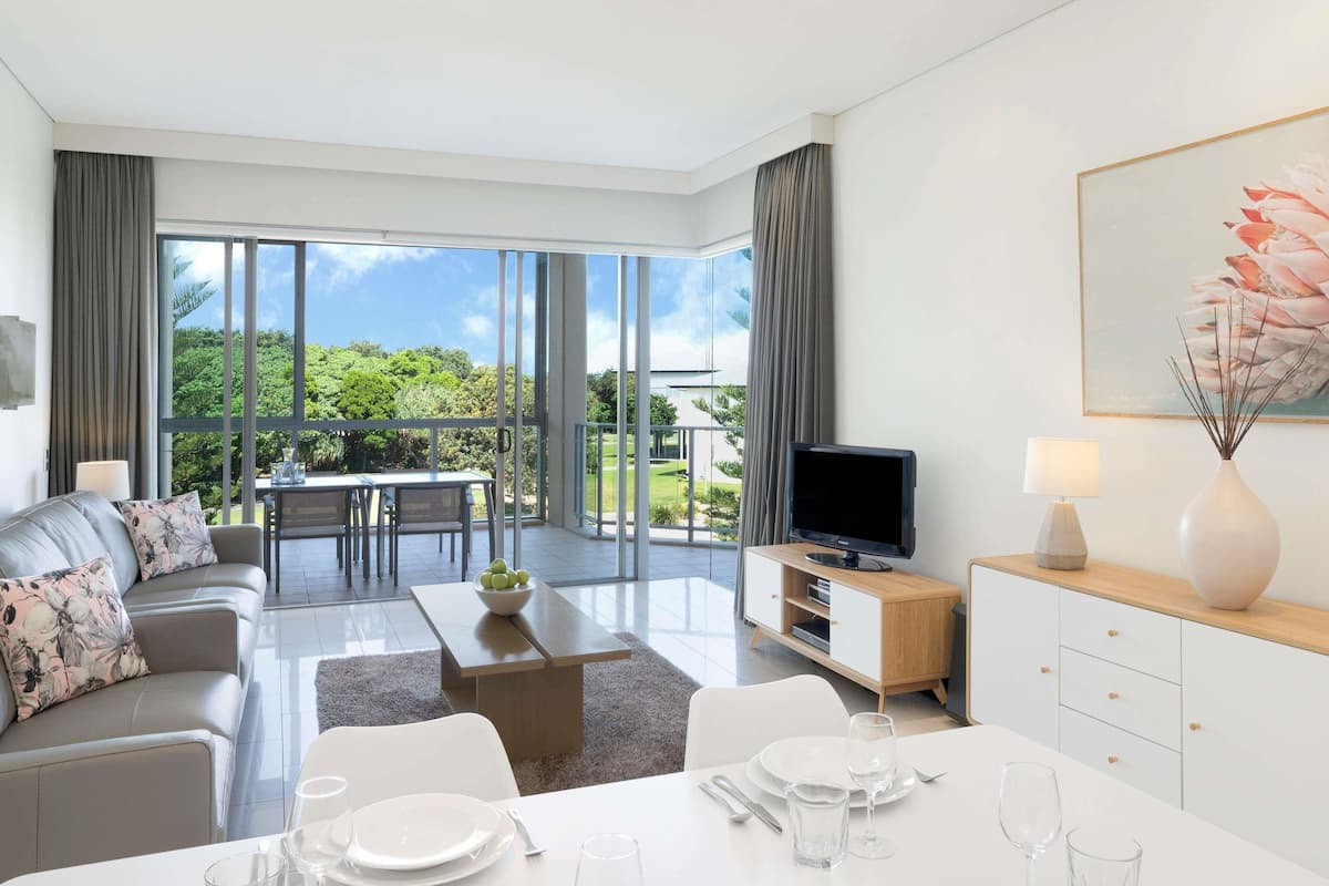 1 bedroom, in-room safe, iron/ironing board, free WiFi