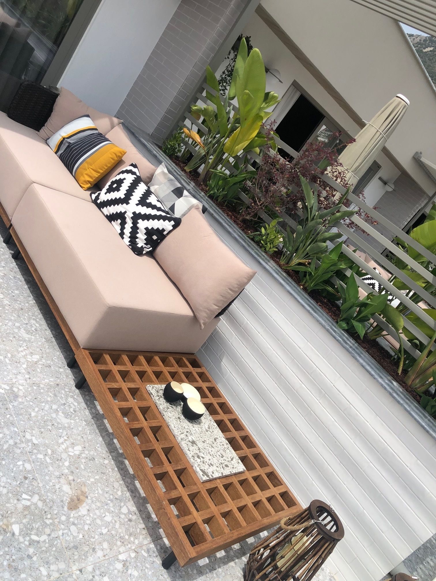 deluxe studio suite, 1 king bed, jetted tub | terrace/patio