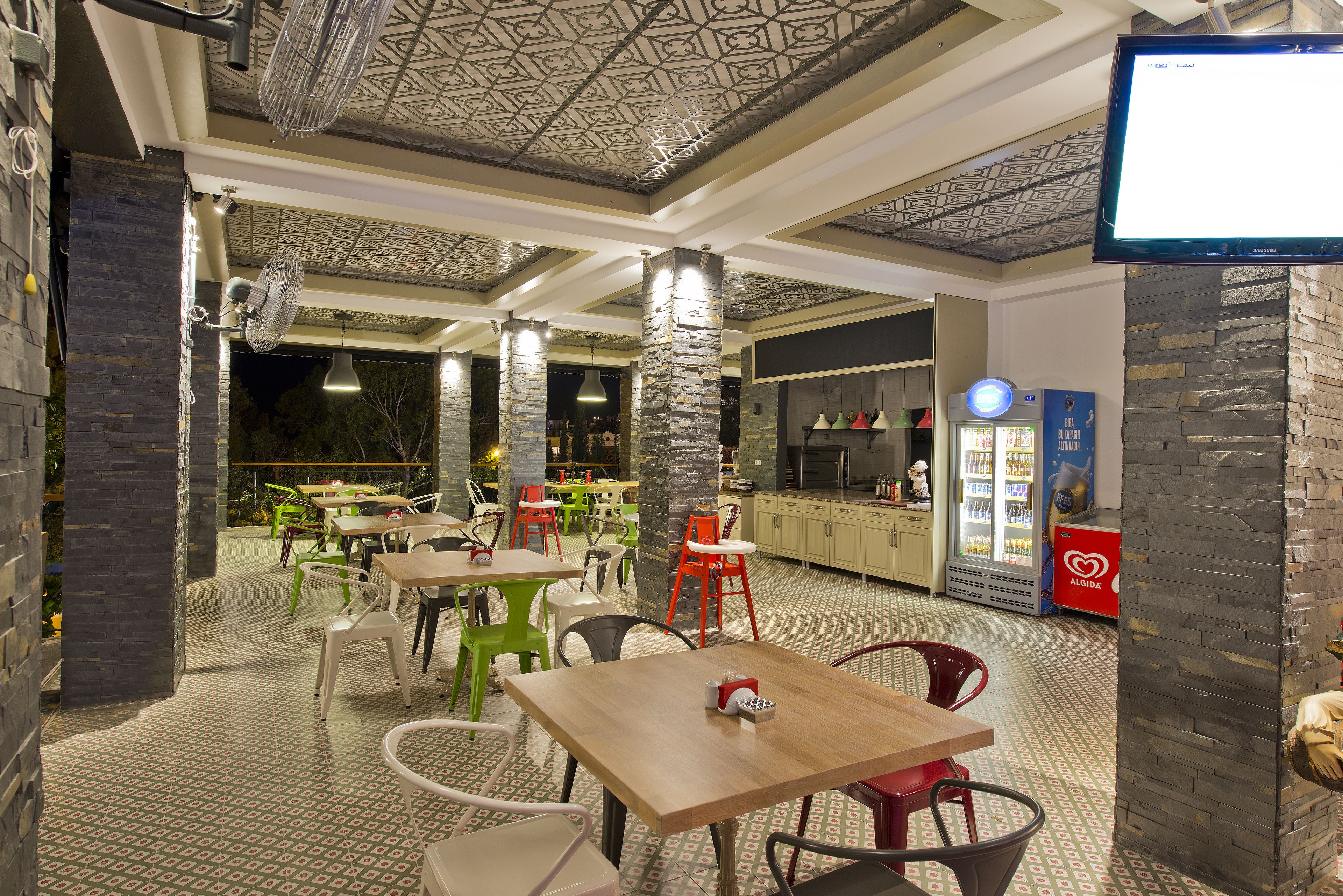 daily buffet breakfast (eur 12 per person)