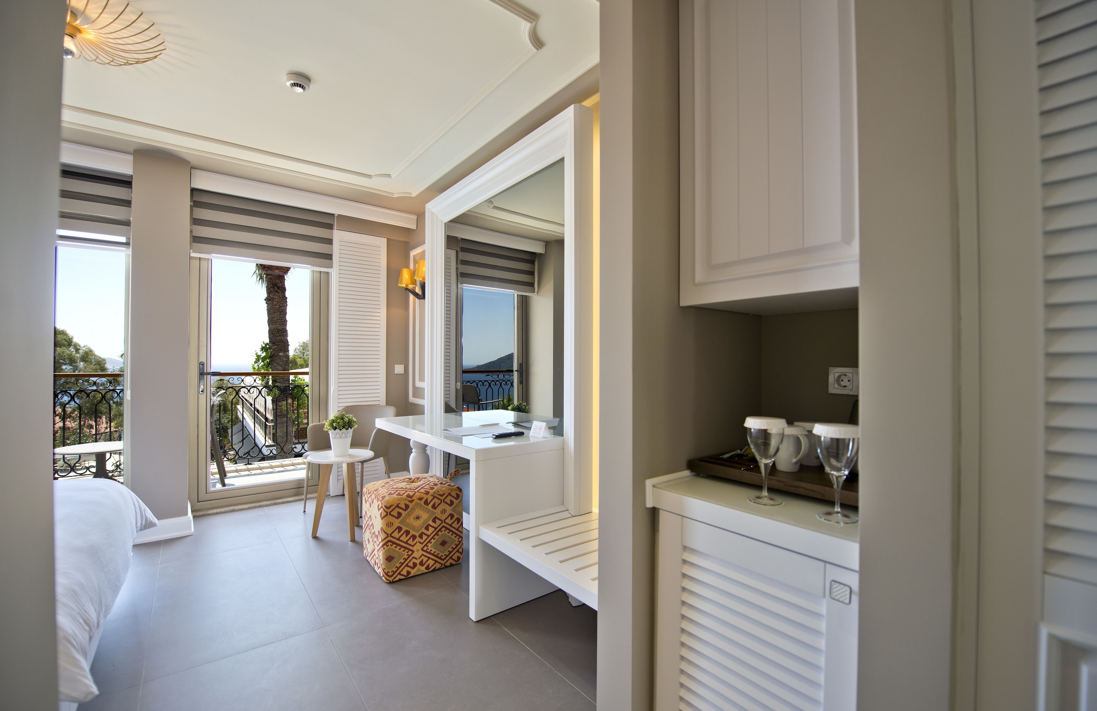 premium bedding, down duvets, select comfort beds, minibar