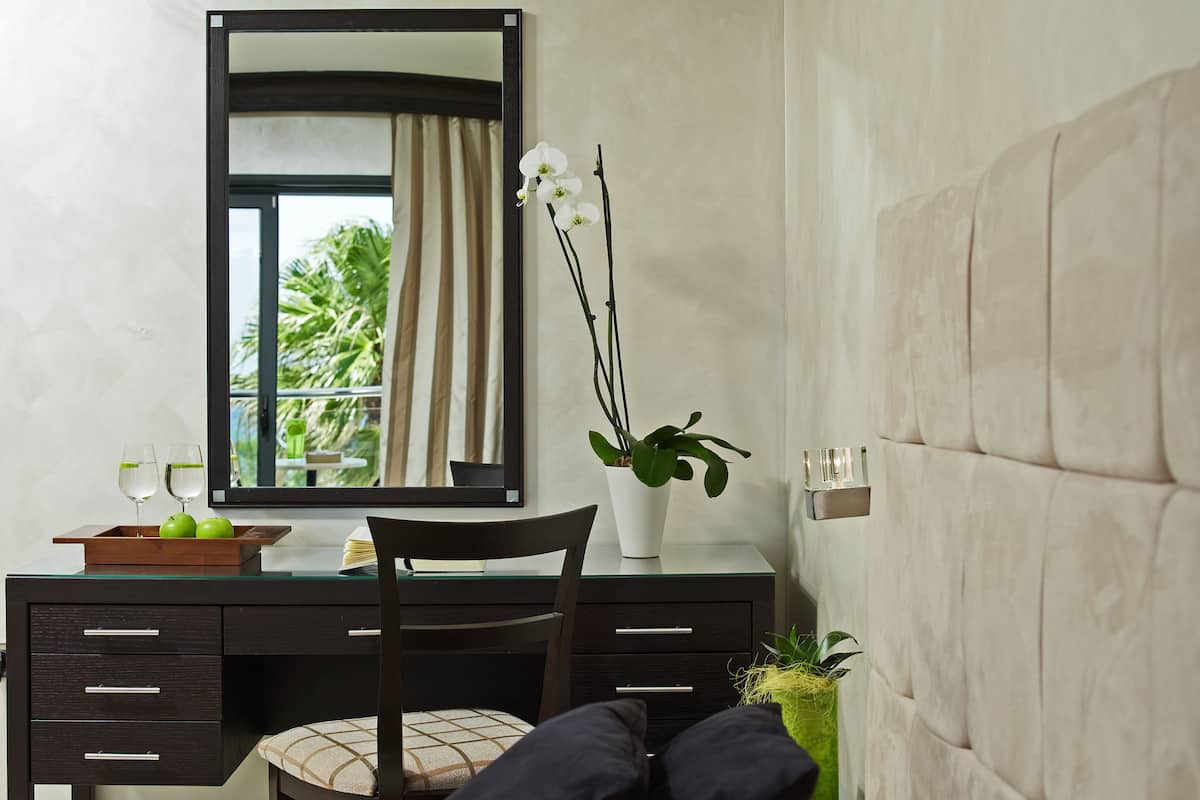 Minibar, in-room safe, desk, blackout curtains
