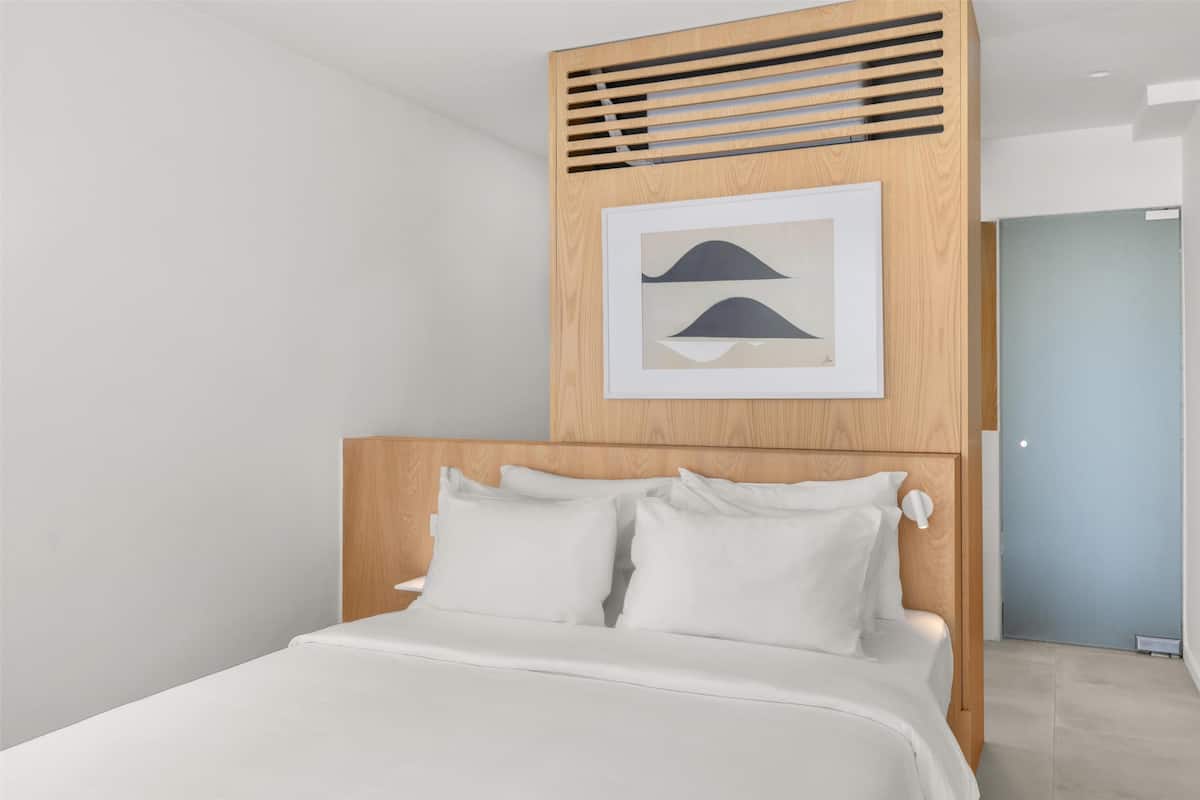 Standard Room, Terrace, Pool View | 1 bedroom, premium bedding, minibar, in-room safe