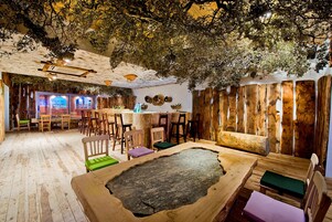 2 bares, bar junto a la piscina, bar en la playa