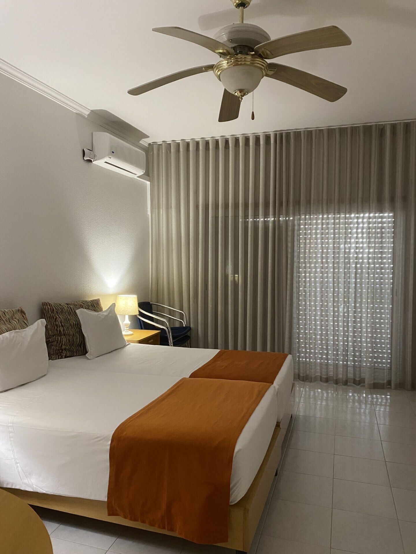 Blackout drapes, free cribs/infant beds, travel crib, free WiFi