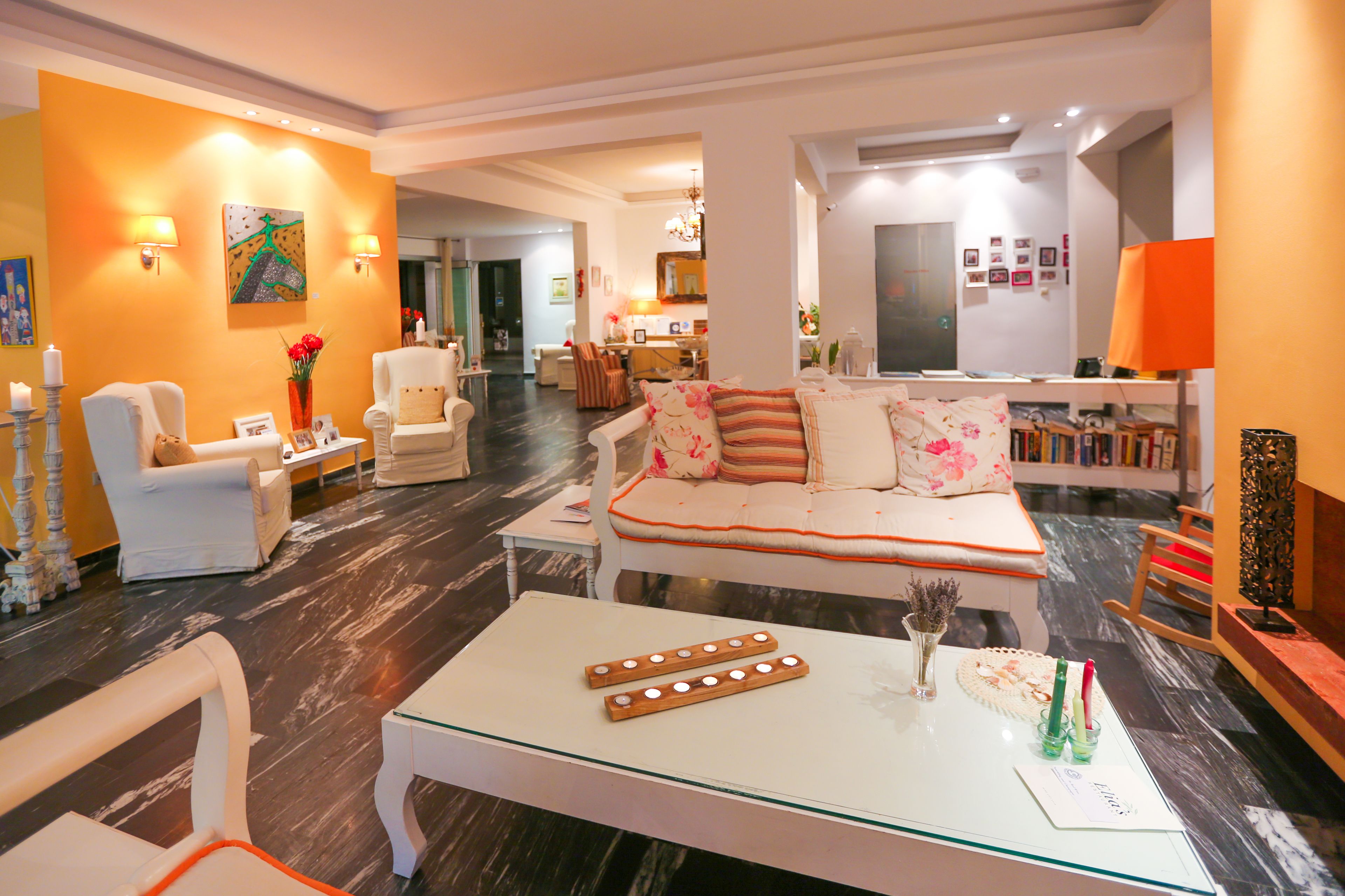 Khu tiếp khách ở sảnh