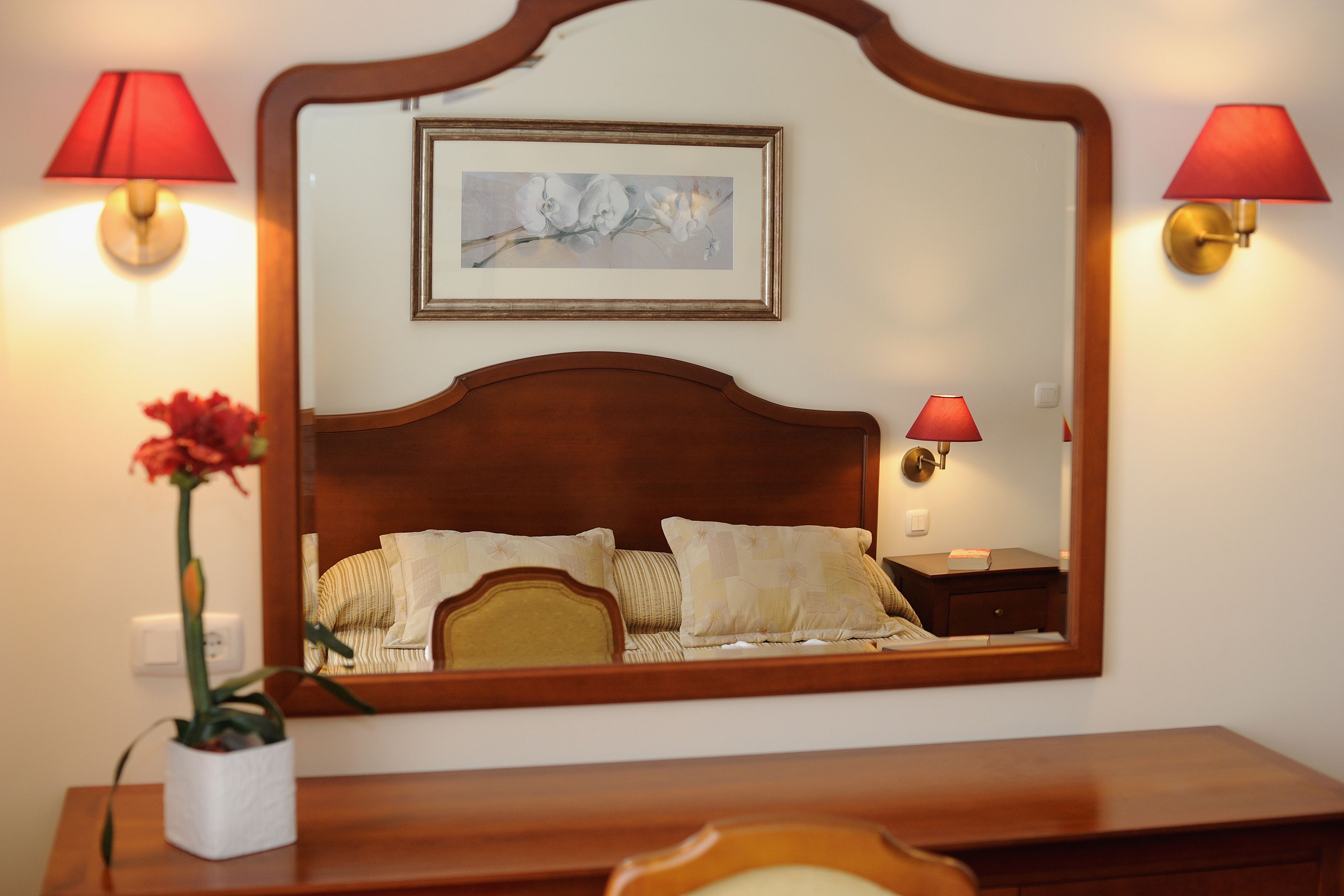 junior suite, sea view | minibar, desk, blackout curtains, soundproofing