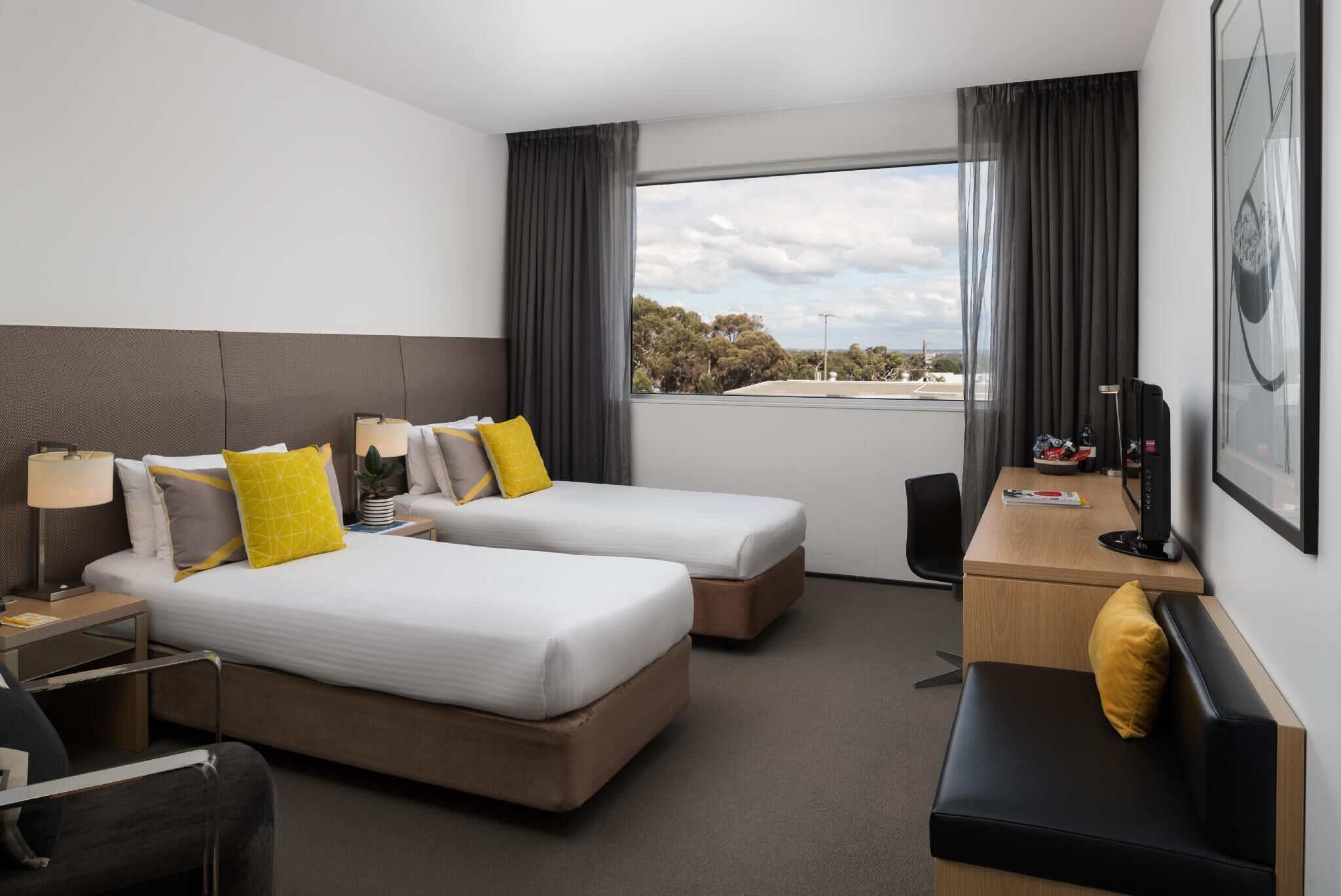 Literie de qualité supérieure, surmatelas, minibar