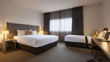 Triple Room | Premium bedding, pillowtop beds, minibar, in-room safe