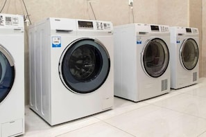 Bahagian dalam
