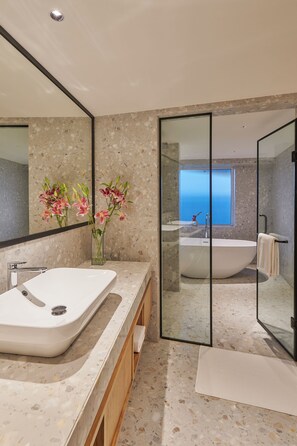 Shower, free toiletries, hair dryer, towels - Athiva Resort & Spa, Khandala (Mawal)