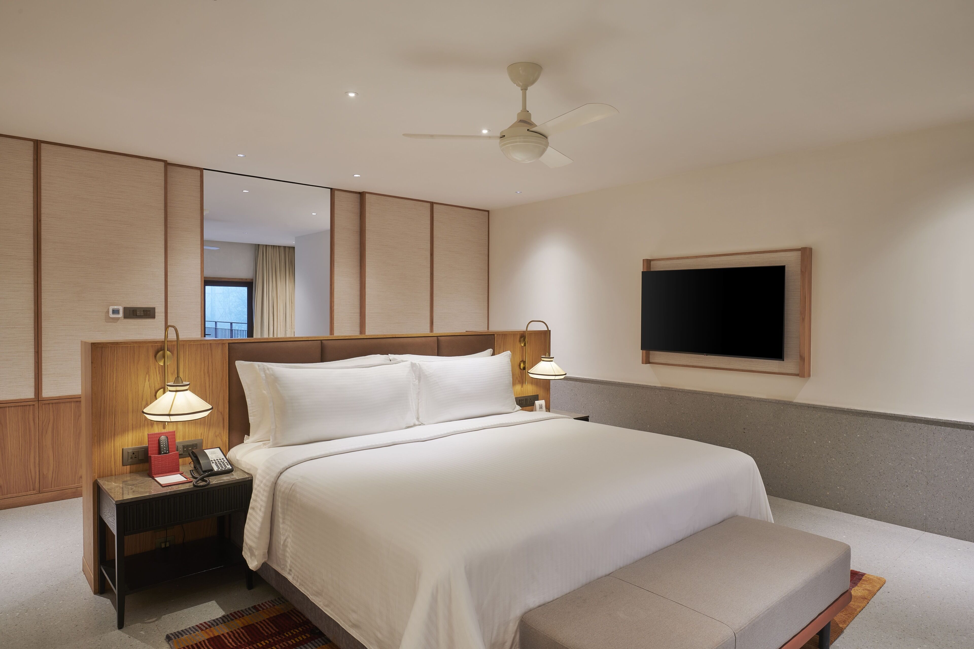 Dukes Suite | 埃及棉床单、高档床上用品、迷你吧、客房内保险箱