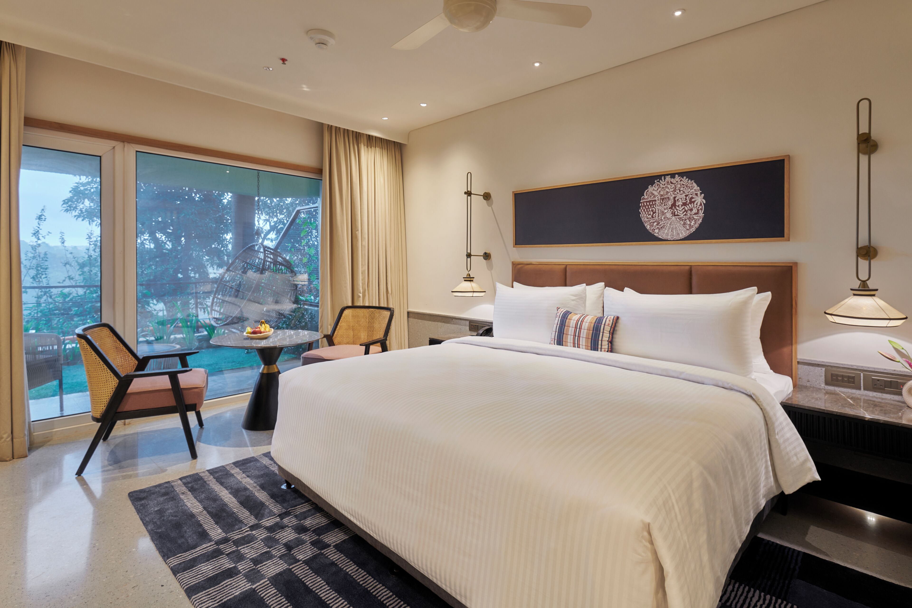 Valley View with Sit-out | Minibar, in-room safe, desk, blackout curtains