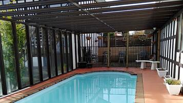 Piscine extérieure (ouverte en saison)