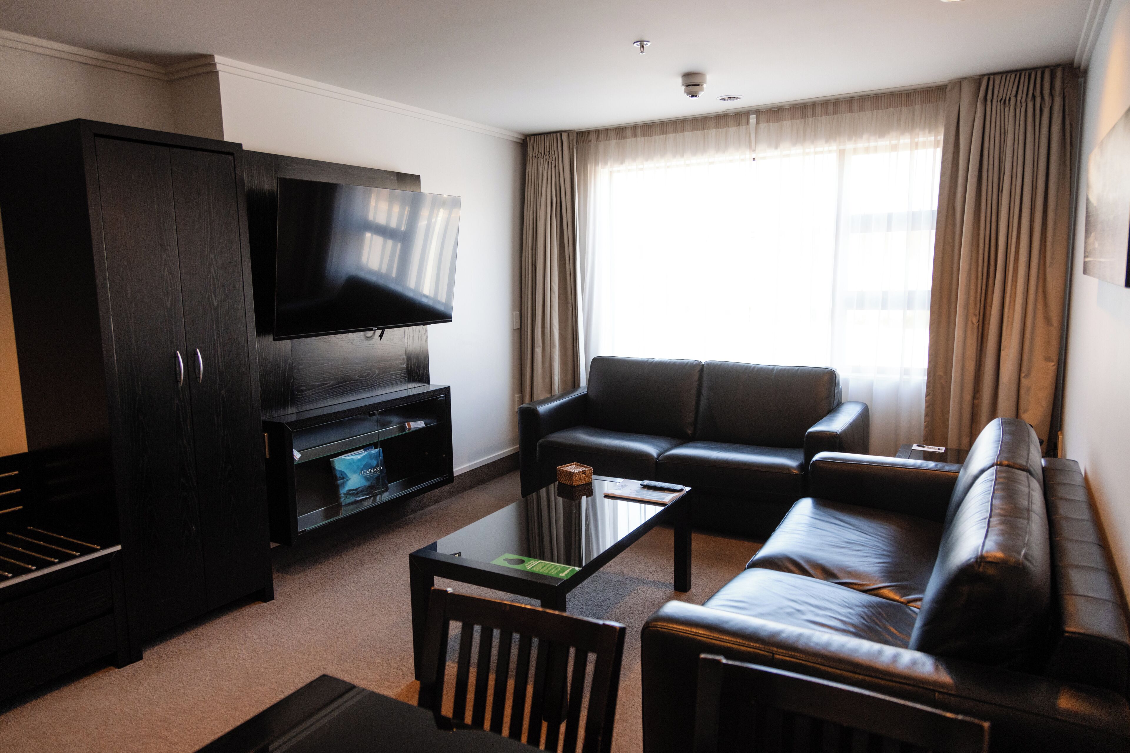 Apartment, 1 Bedroom, Jetted Tub | Living area